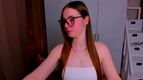 Snapshot of maddy_gate chatting on April 2026 05:18:01 PM maddy_gate online show from April 2026 05:18:01 PM