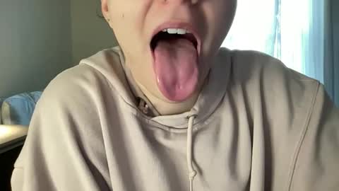 maddyhasyummypussy online show from March 2026 04:15:01 PM