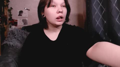 Snapshot of madeintheabyss chatting on November 2025 05:12:01 PM Your cyber girl Ava online show from November 2025 05:12:01 PM