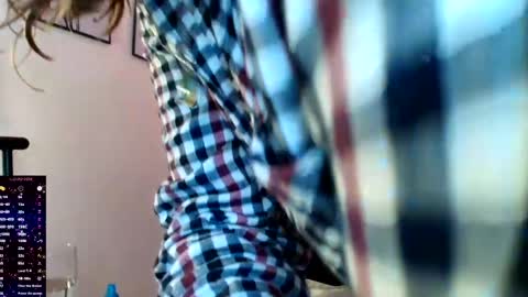 madelamee online show from April 2026 08:12:02 PM