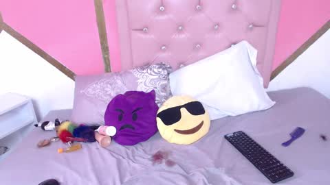 Madeline online show from February 2025 07:10:01 PM