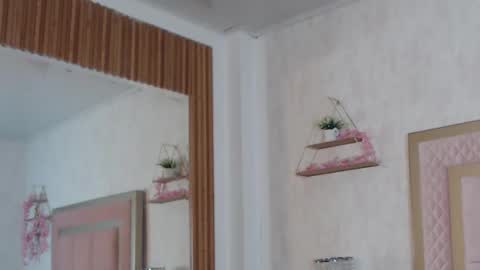 madhison_5 online show from April 2026 12:12:01 PM