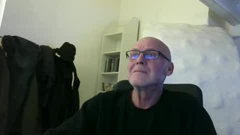 Snapshot of madio1187940 chatting on January 2026 02:43:02 PM madio1187940 online show from January 2026 02:43:02 PM