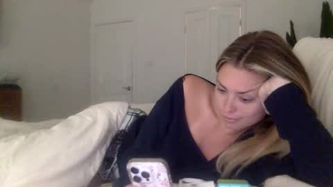 mari rose online show from October 2025 02:38:02 PM