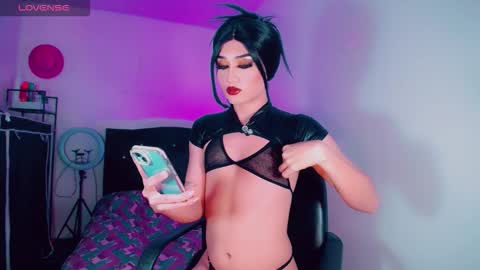 madiso_santiel online show from October 2025 07:00:01 PM