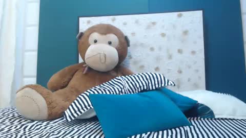 M A D I S O N online show from October 2025 05:37:01 AM