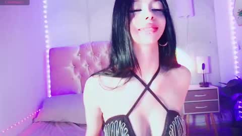 Snapshot of madison_oli chatting on January 2025 12:18:01 PM madison_oli online show from January 2025 12:18:01 PM