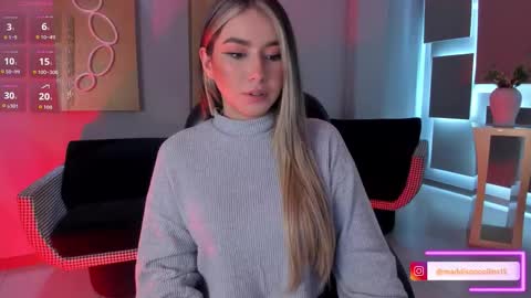 Maddi Collins online show from February 2026 01:18:02 PM