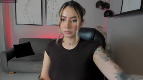 Maddi Collins online show from April 2026 11:01:01 AM