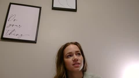 madisonfox6969 online show from December 2024 11:23:02 PM