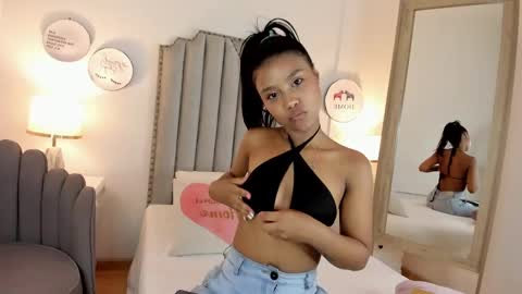 Snapshot of madisongomez16 chatting on February 2025 03:31:01 AM madisongomez16 online show from February 2025 03:31:01 AM