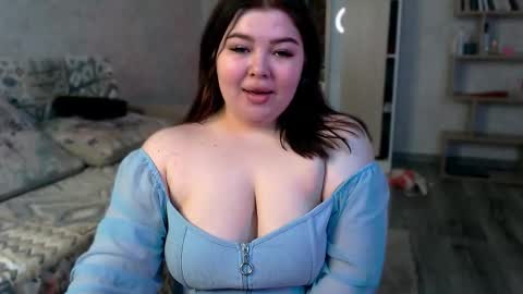 madisonmongomery online show from March 2026 12:32:01 PM