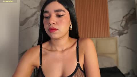 thumbs up  thx you so much MODEL INDEPENDENT online show from October 2025 07:47:02 AM