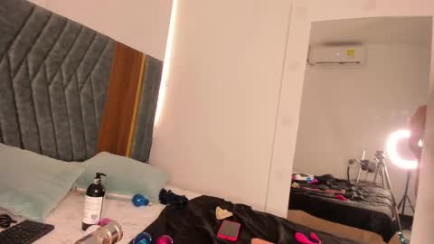 Madisson online show from January 2025 06:16:02 PM