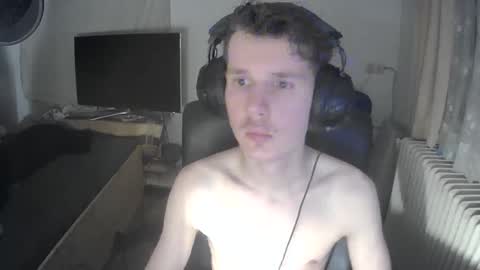 madnessss1215 online show from February 2026 09:16:01 PM