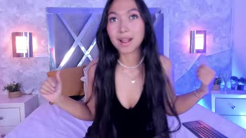 Snapshot of mady_roa chatting on June 2026 03:13:02 AM Mady Roa online show from June 2026 03:13:02 AM