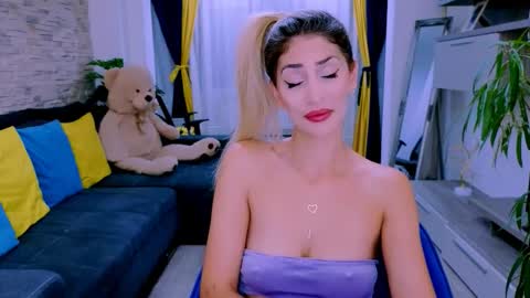 Madye Roberts online show from September 2025 08:52:02 PM