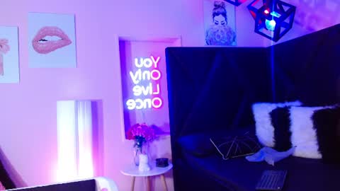 Snapshot of madyy_star chatting on June 2026 08:33:01 PM madyy_star online show from June 2026 08:33:01 PM