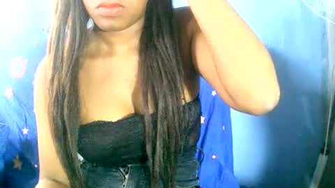 MaelahLove online show from December 2024 12:02:01 PM