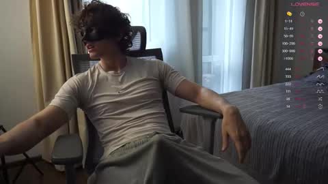 Mike XMaestro 3369 online show from October 2025 12:57:02 PM