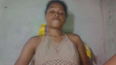 Snapshot of maevafanella chatting on January 2026 07:17:02 PM maevafanella online show from January 2026 07:17:02 PM