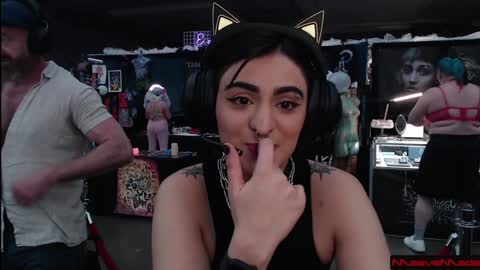 Meaves online show from February 2025 10:06:02 PM