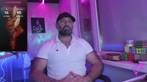 Magabear online show from October 2025 09:27:01 PM