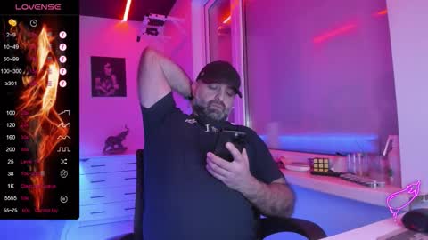 Snapshot of magabear chatting on February 2026 10:47:02 PM Magabear online show from February 2026 10:47:02 PM