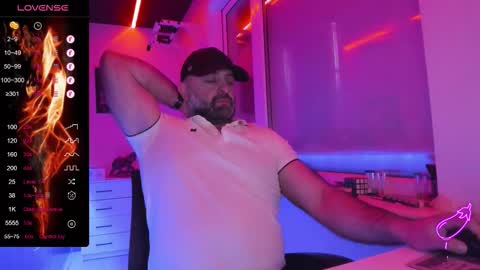 Snapshot of magabear chatting on March 2026 11:27:02 AM Magabear online show from March 2026 11:27:02 AM