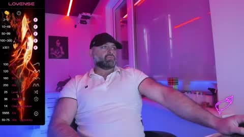 Snapshot of magabear chatting on April 2026 08:21:02 AM Magabear online show from April 2026 08:21:02 AM