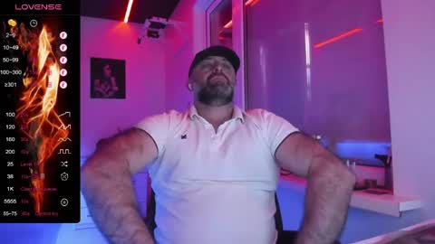 Snapshot of magabear chatting on April 2026 05:58:01 AM Magabear online show from April 2026 05:58:01 AM
