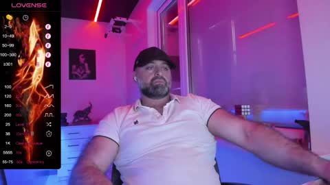 Snapshot of magabear chatting on May 2026 01:17:02 PM Magabear online show from May 2026 01:17:02 PM