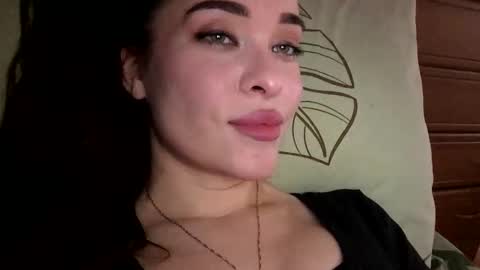 magggg658318 online show from November 2025 11:43:02 AM