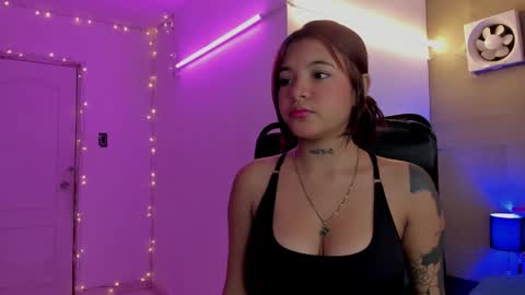 Snapshot of maggie_greene chatting on March 2025 12:53:02 PM Maggie online show from March 2025 12:53:02 PM