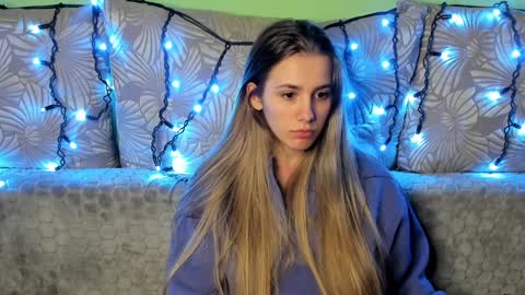 Maggie online show from December 2024 03:41:01 AM