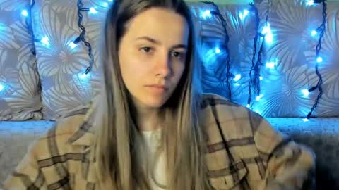 Maggie online show from April 2026 04:06:02 AM