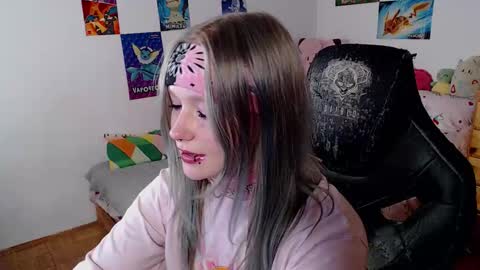 Magdalene Swaggy online show from October 2025 08:15:01 PM