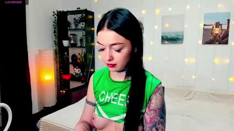 Magic Allie online show from December 2024 08:00:02 PM