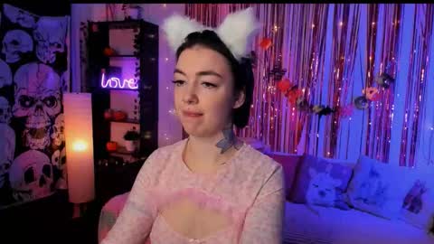 Magic Allie online show from October 2025 07:51:01 PM