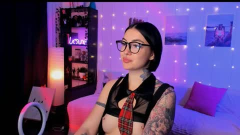 Magic Allie online show from November 2025 04:33:02 AM