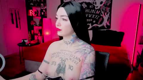 Snapshot of magic_alie chatting on June 2026 08:29:01 PM Magic Allie online show from June 2026 08:29:01 PM
