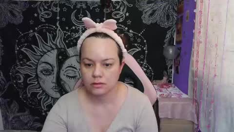 Snapshot of magic_clairewitch chatting on May 2026 09:16:01 PM Claire online show from May 2026 09:16:01 PM