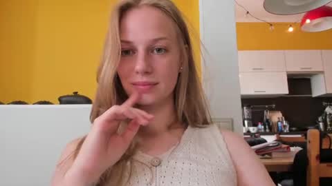 Snapshot of magic_couple13 chatting on August 2026 01:58:01 PM Alice online show from August 2026 01:58:01 PM