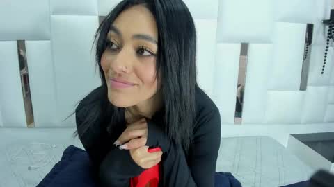 Isa  online show from September 2025 08:01:01 PM