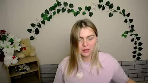 magic_katarina_ online show from December 2024 03:28:02 PM