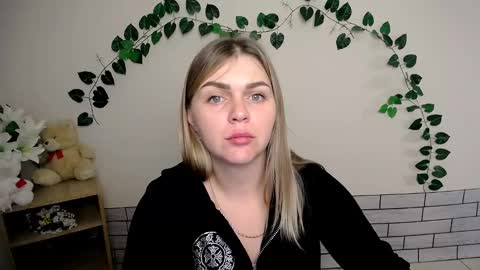 magic_katarina_ online show from January 2025 08:03:01 AM