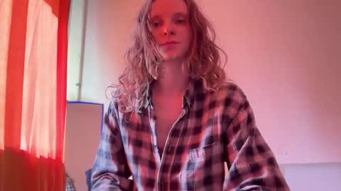 Mikky or Moon online show from September 2025 09:32:02 AM