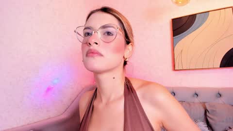 Snapshot of magic_rouse chatting on May 2026 12:10:01 PM M Rss online show from May 2026 12:10:01 PM