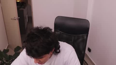 Tony Hoffa online show from February 2026 06:58:01 PM