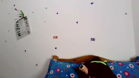 Snapshot of magic_trans_girl chatting on April 2026 02:10:01 AM vivis brina online show from April 2026 02:10:01 AM